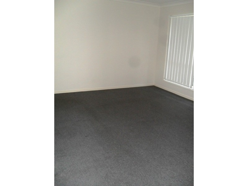 22 Lorikeet Way, Crestmead QLD 4132