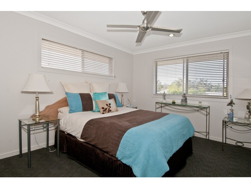 49 Long Island Drive, Windaroo QLD 4207