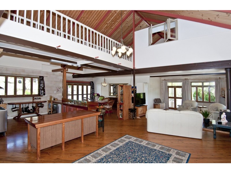 237 Veivers Road, Cedar Creek QLD 4207