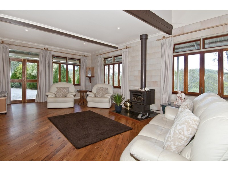 237 Veivers Road, Cedar Creek QLD 4207