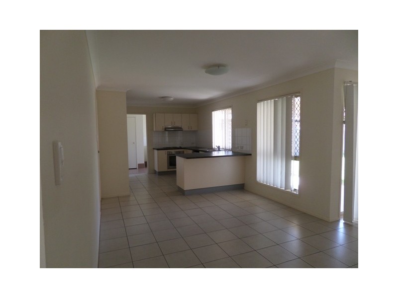 4 Turner Court, Marsden QLD 4132