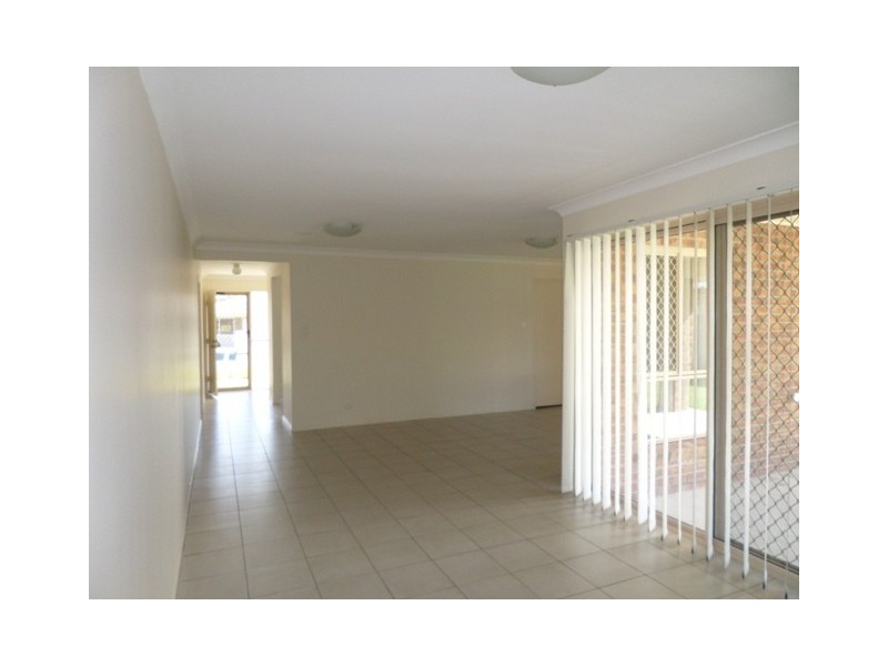 4 Turner Court, Marsden QLD 4132