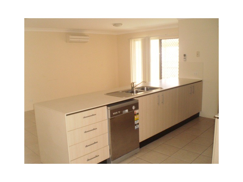 32 Stewart Street, Marsden QLD 4132