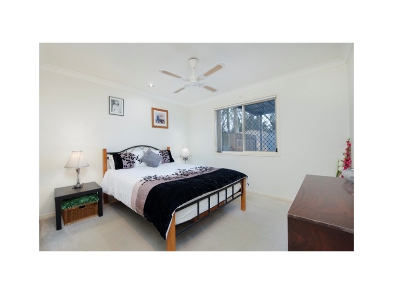 8 Starling Street, Loganlea QLD 4131