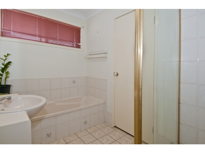 16 Eagle Avenue, Waterford West QLD 4133