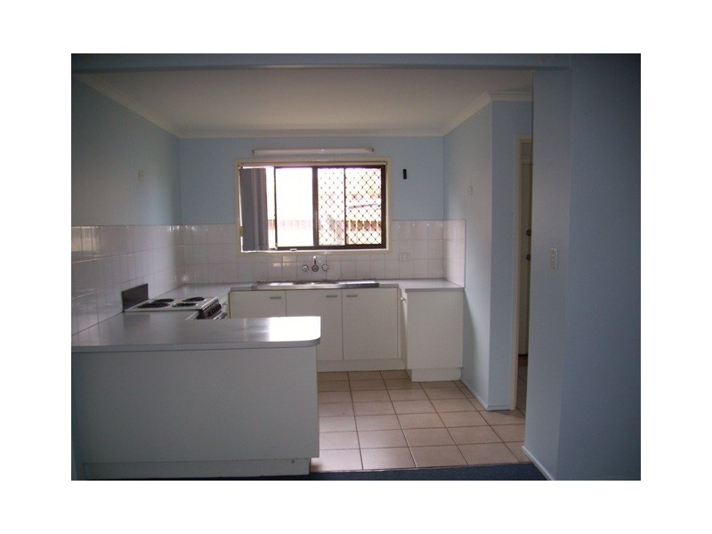 2/9 Cognac Court, Kingston QLD 4114