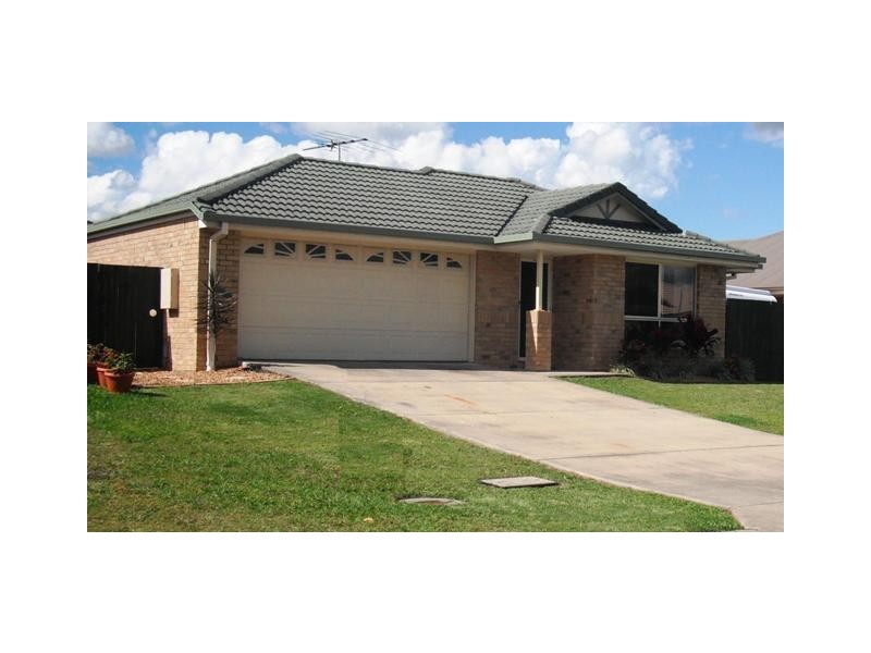 8 Lake Kurwongbah Court, Logan Reserve QLD 4133