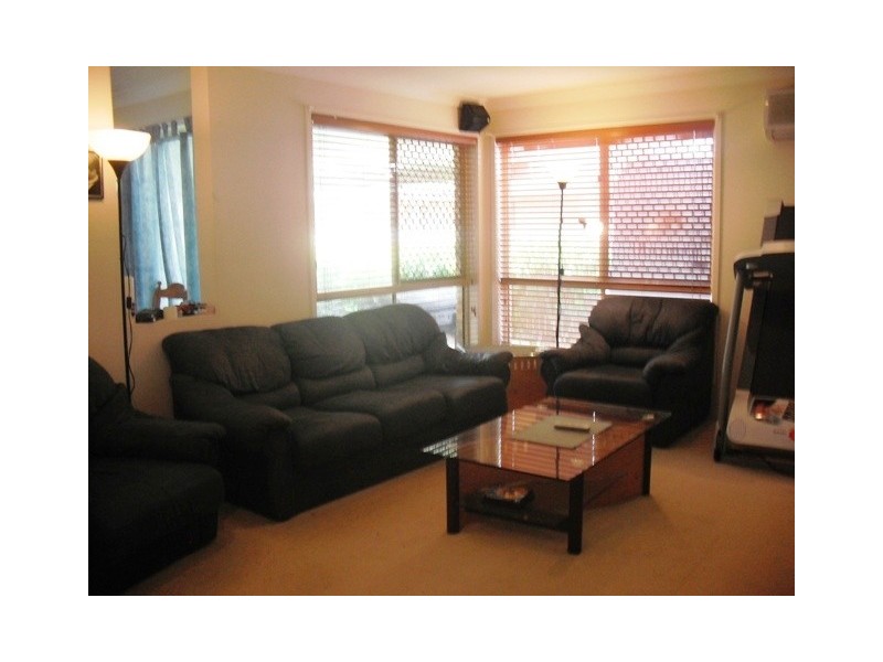 8 Lake Kurwongbah Court, Logan Reserve QLD 4133