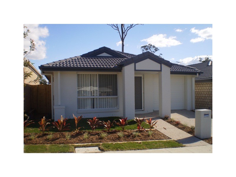 9 Ravensbourne Cct, Waterford QLD 4133