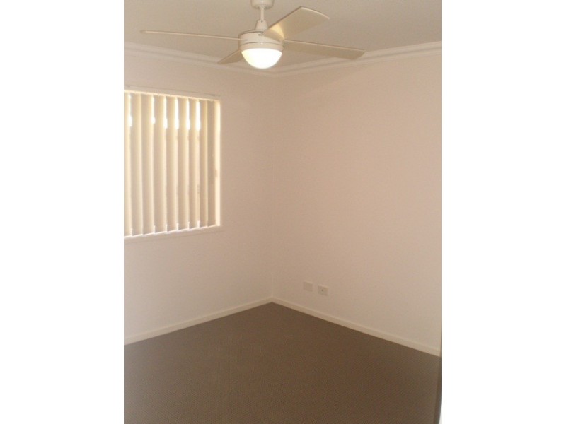 9 Ravensbourne Cct, Waterford QLD 4133