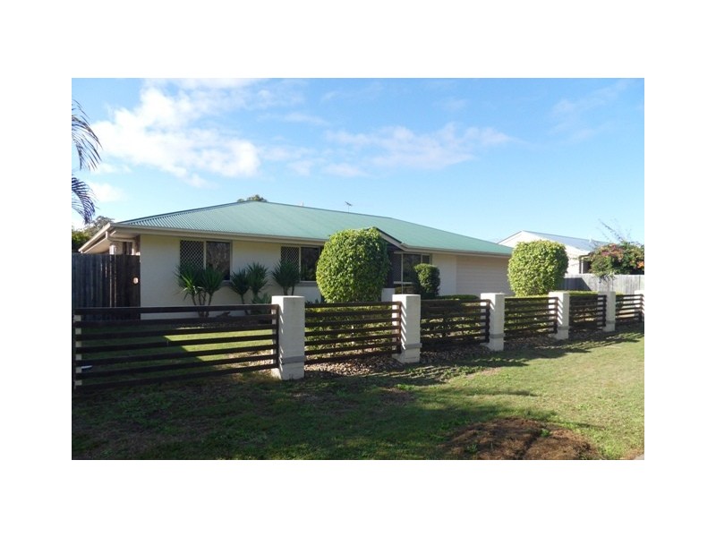 26 Pidgeon Blvd, Crestmead QLD 4132