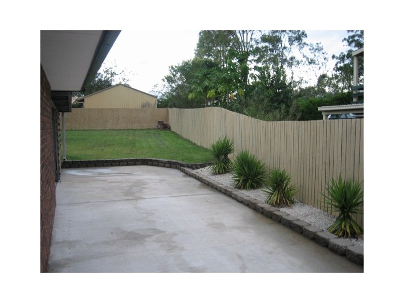 9 Rhodes Street, Loganlea QLD 4131