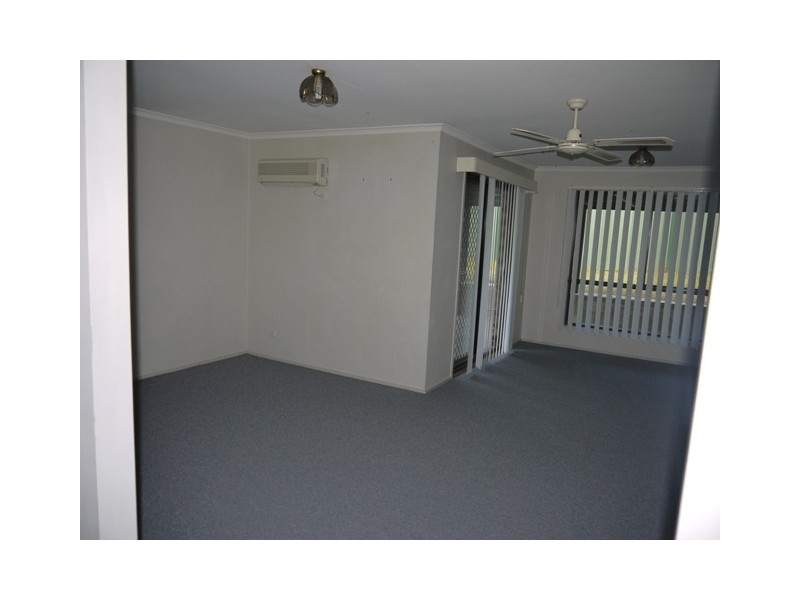 4 Front Court, Marsden QLD 4132