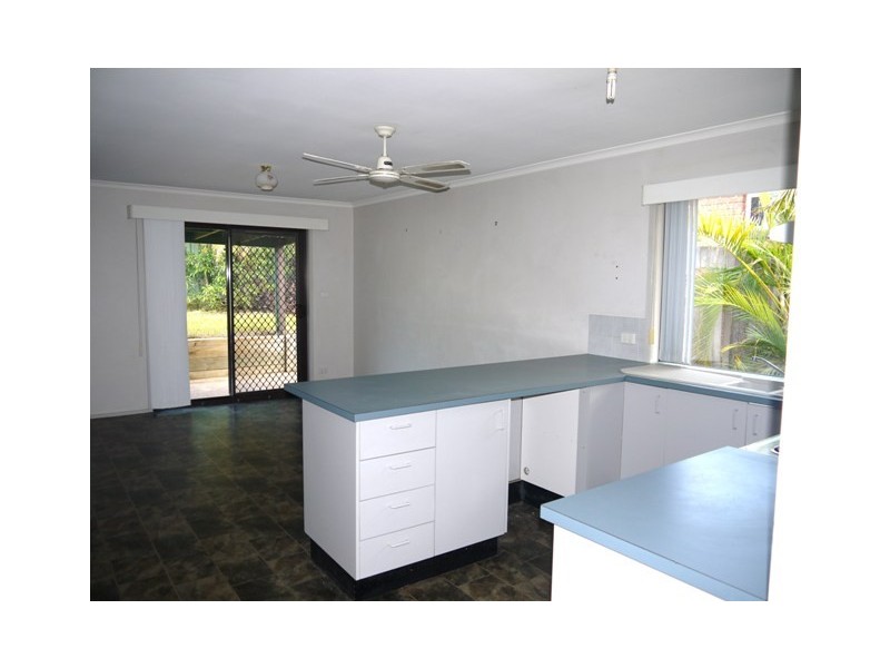 4 Front Court, Marsden QLD 4132