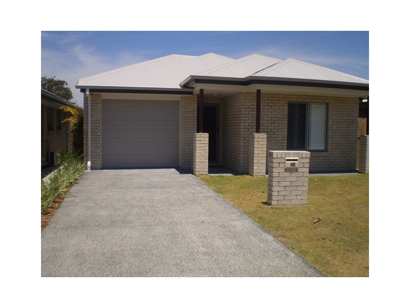 12 Wallaman Close, Waterford QLD 4133