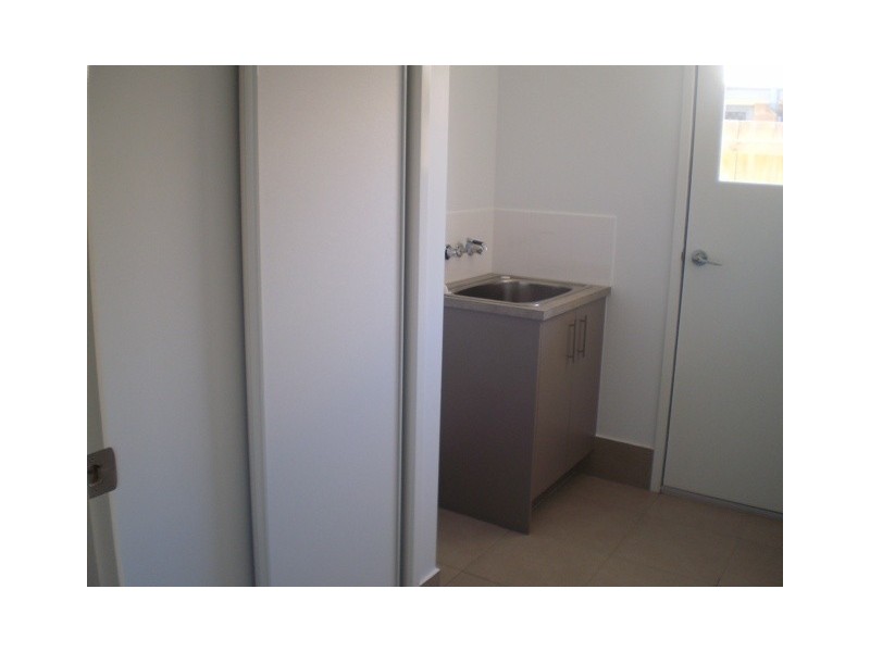 12 Wallaman Close, Waterford QLD 4133