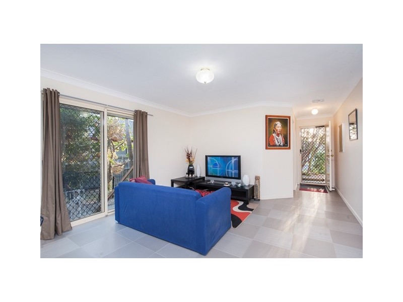 8 Starling Street, Loganlea QLD 4131