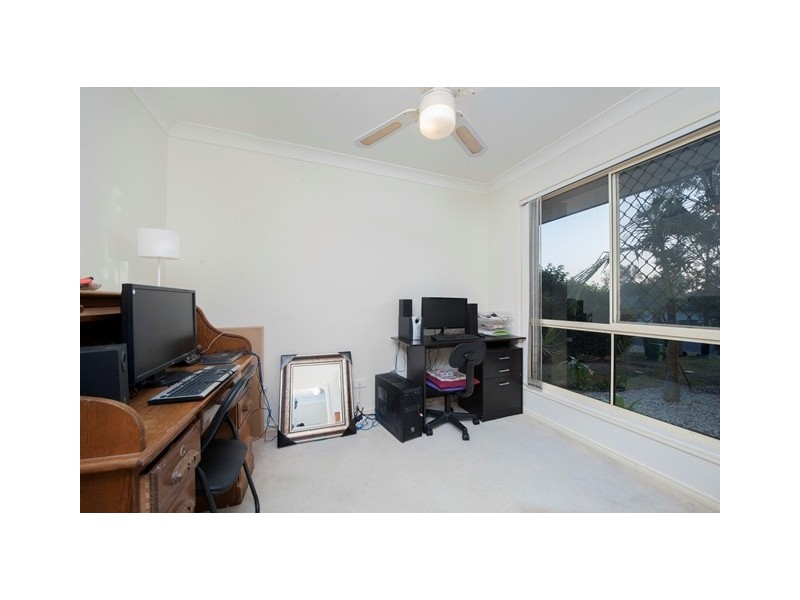 8 Starling Street, Loganlea QLD 4131