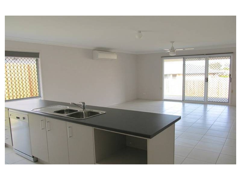 32 Skyline Circuit, Bahrs Scrub QLD 4207