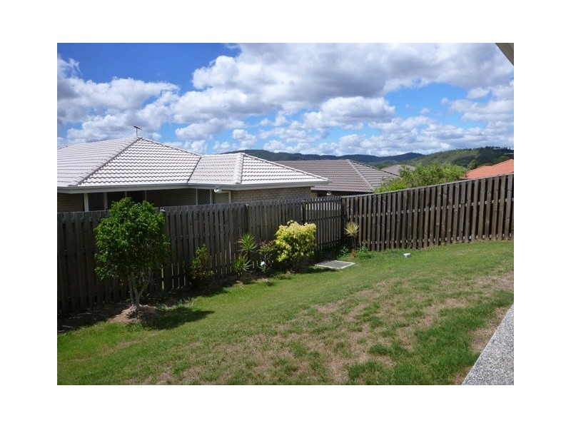 32 Skyline Circuit, Bahrs Scrub QLD 4207