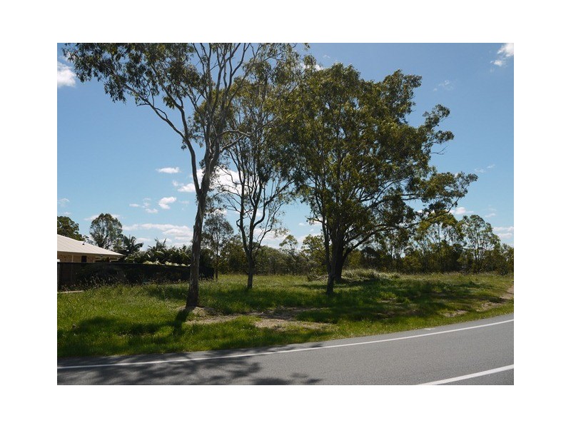 37 Old Logan Village Rd, Waterford QLD 4133