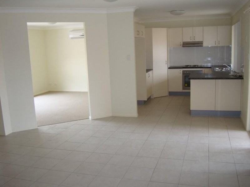 32 Fourth Avenue, Marsden QLD 4132
