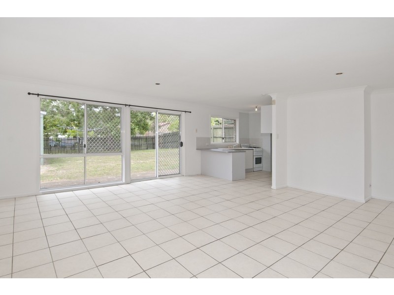 22 Calder Court, Crestmead QLD 4132