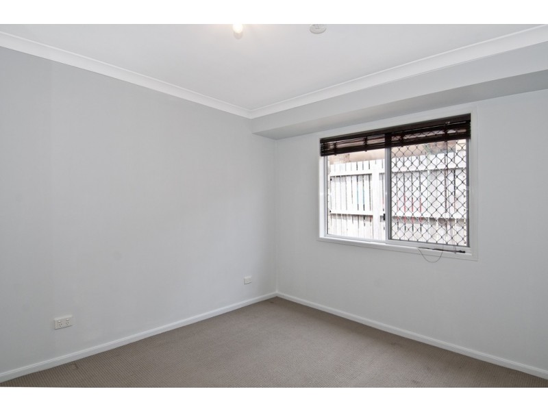 22 Calder Court, Crestmead QLD 4132