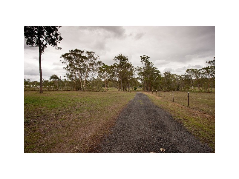 532 Chambers Flat Rd, Logan Reserve QLD 4133