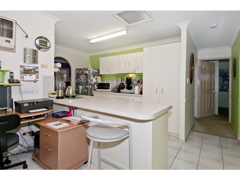 9 Foxdale Ct, Waterford West QLD 4133