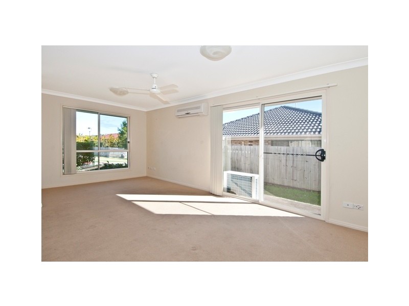 16 Rachel Drive, Crestmead QLD 4132