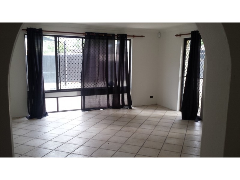 832 Kingston Road, Loganlea QLD 4131