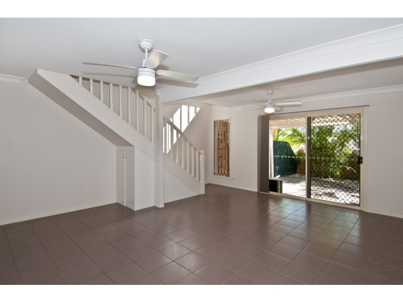 2/62 Mark Lane, Waterford West QLD 4133