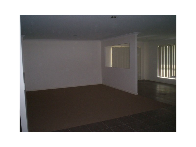 12 Rasmussen Avenue, Marsden QLD 4132