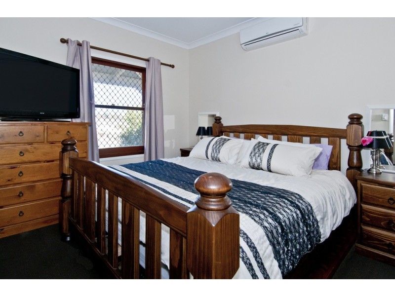 2 Willandra Cres, Waterford QLD 4133