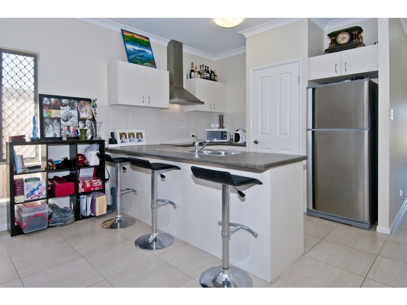 2 Willandra Cres, Waterford QLD 4133