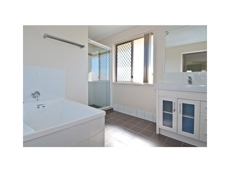 Crestmead QLD 4132