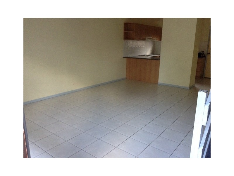 2/24 Garfield Road, Woodridge QLD 4114