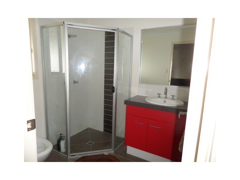 19 Frankland Avenue, Waterford QLD 4133