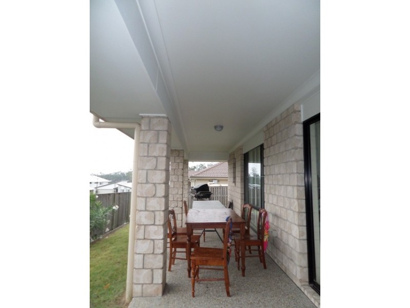 19 Frankland Avenue, Waterford QLD 4133