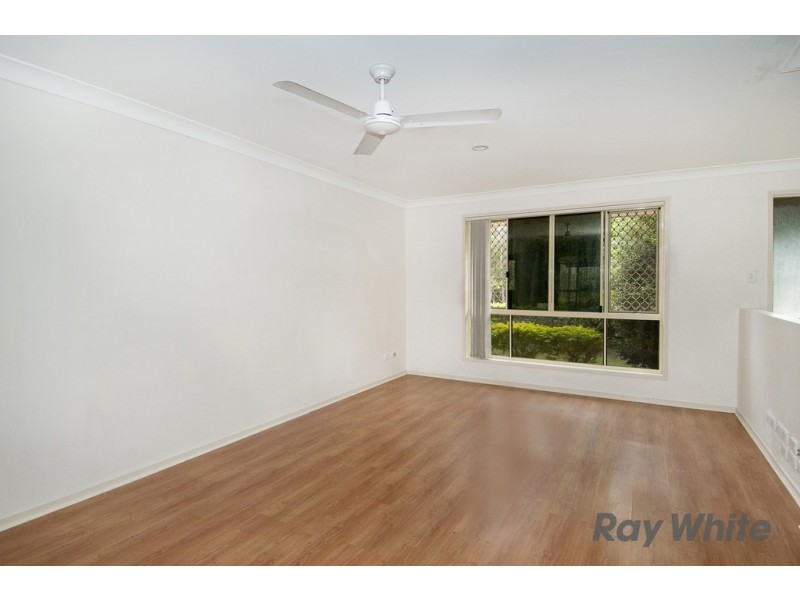 26 Pidgeon Bvd, Crestmead QLD 4132