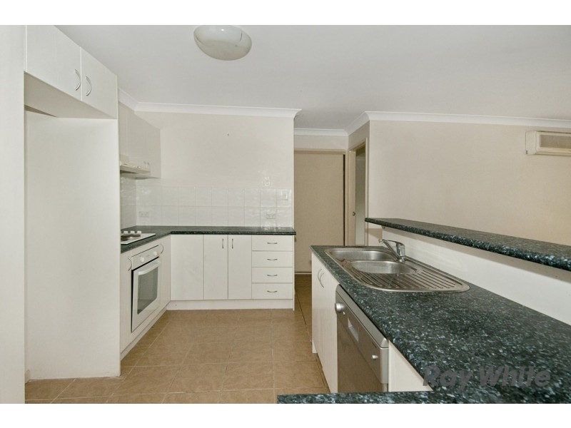 26 Pidgeon Bvd, Crestmead QLD 4132