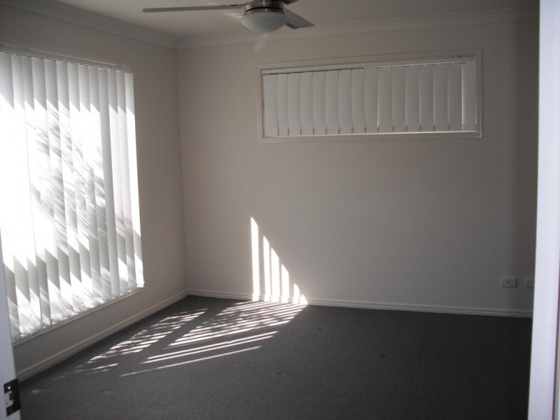 22 Lorikeet Way, Crestmead QLD 4132