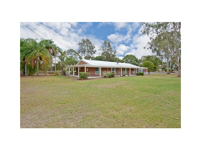2 Josephfina Crt, Logan Reserve QLD 4133