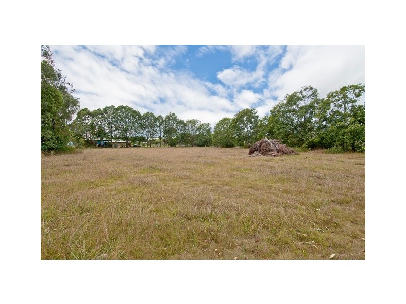2 Josephfina Crt, Logan Reserve QLD 4133