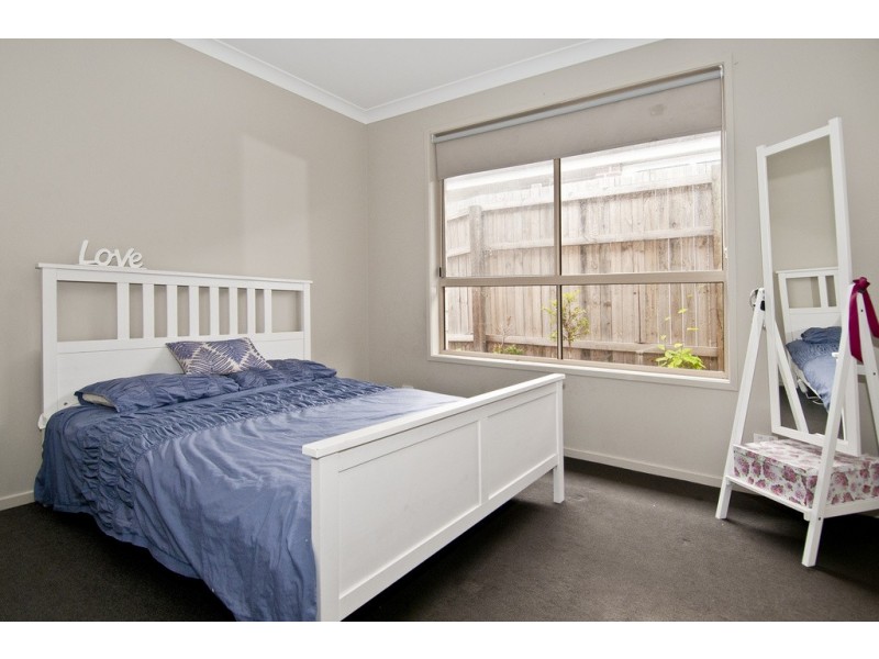 15 Kuranda Street, Waterford QLD 4133