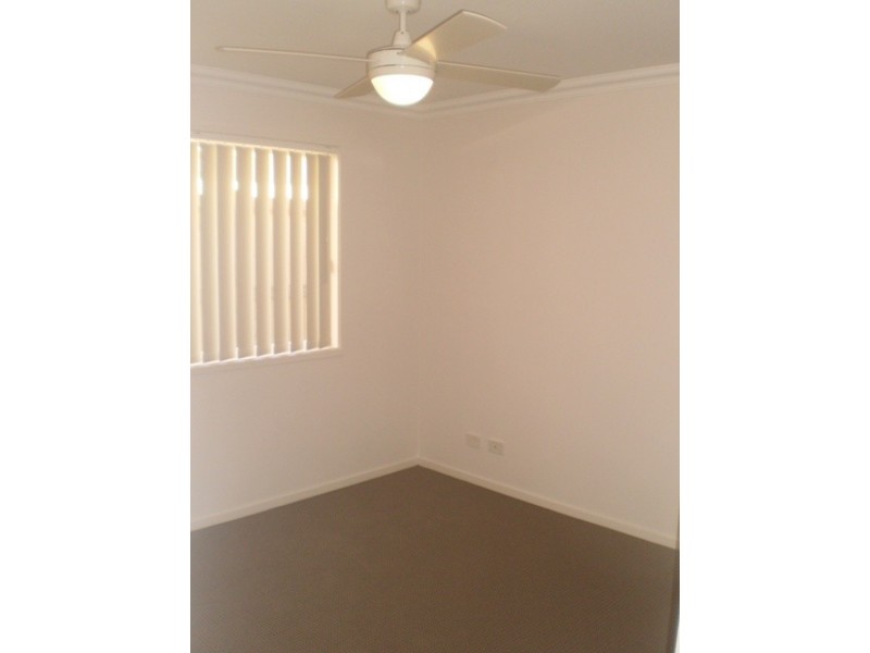 9 Ravensbourne Circuit, Waterford QLD 4133