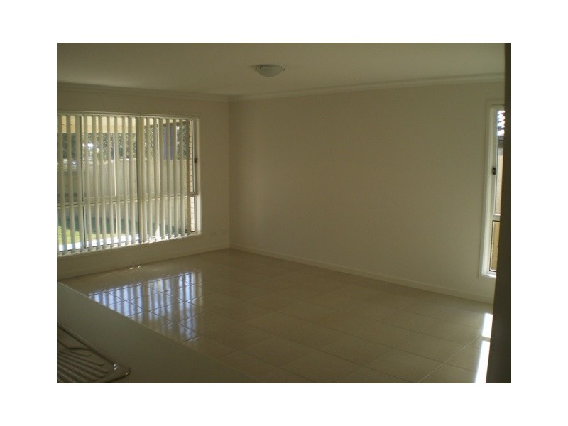 9 Ravensbourne Circuit, Waterford QLD 4133