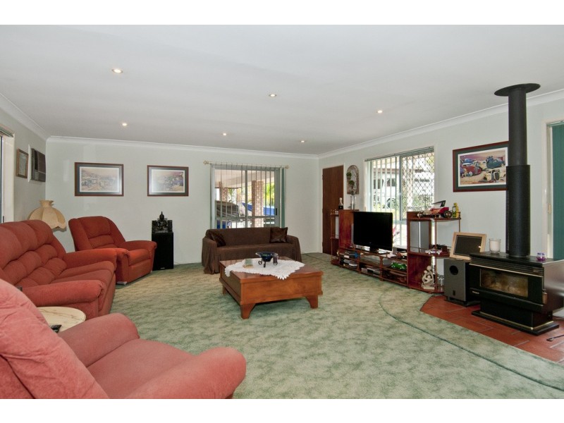 11-15 Carnarvon Crt, Chambers Flat QLD 4133