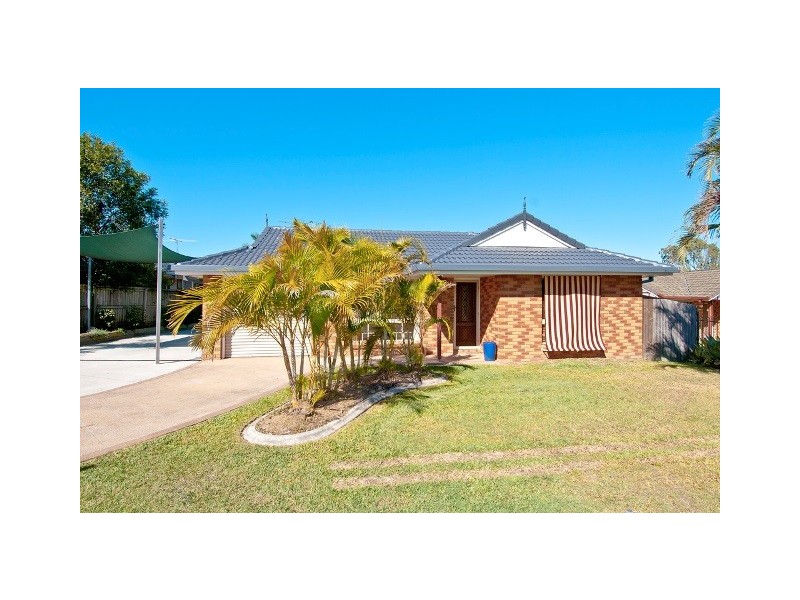 102 Tansey Drive, Tanah Merah QLD 4128